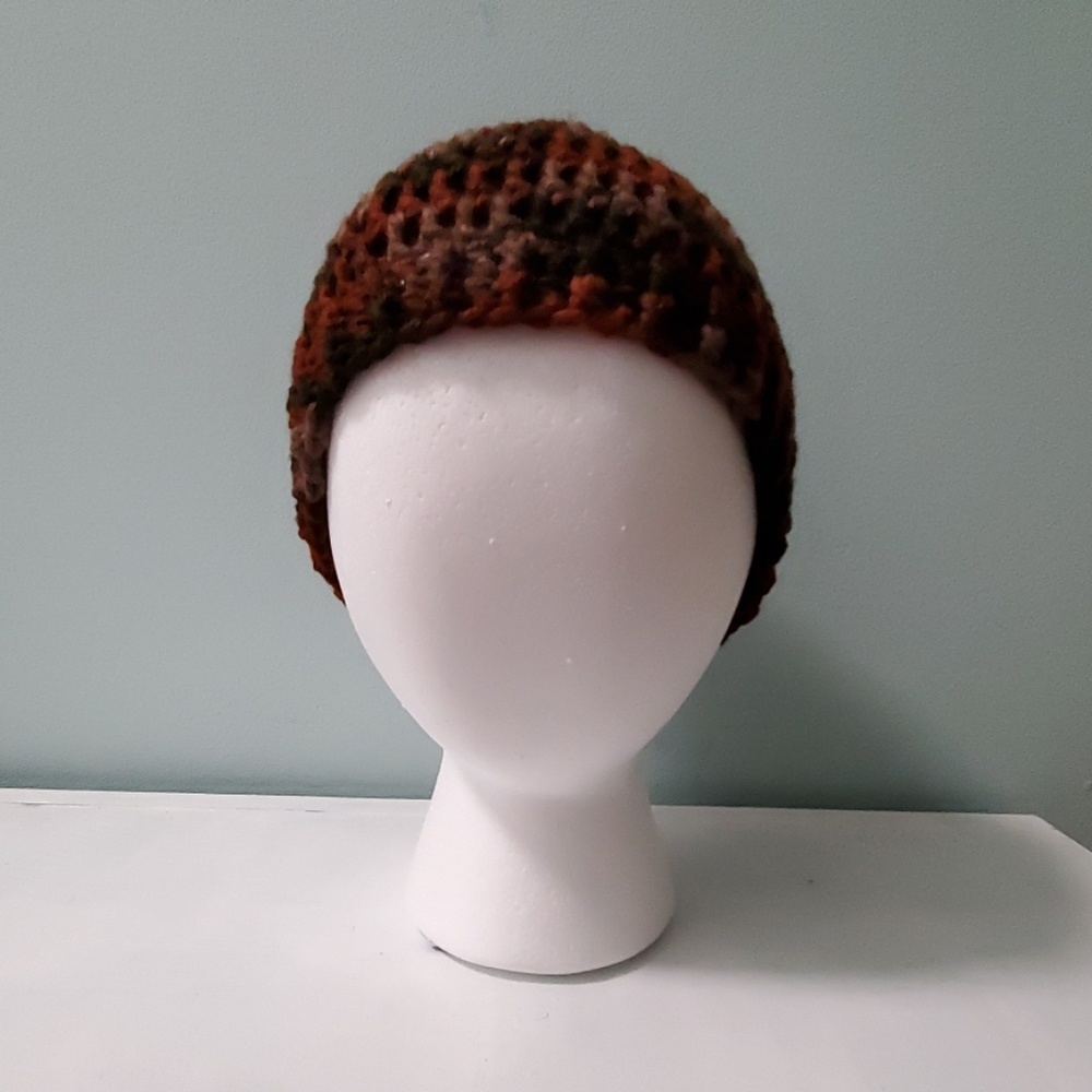 ❄ Crocheted handmade beanie-style hat ❄
